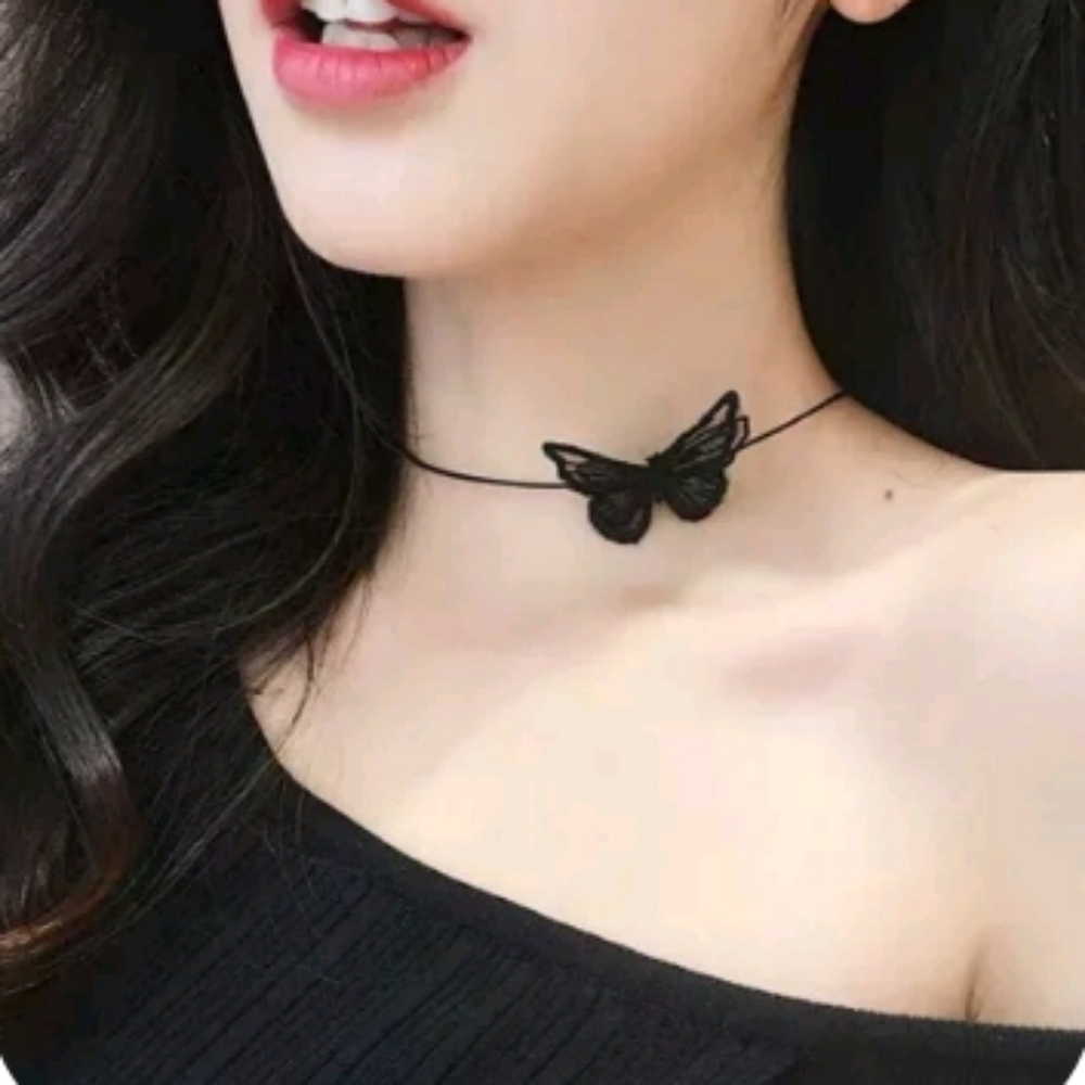 🦋 Black Lace Butterfly Choker